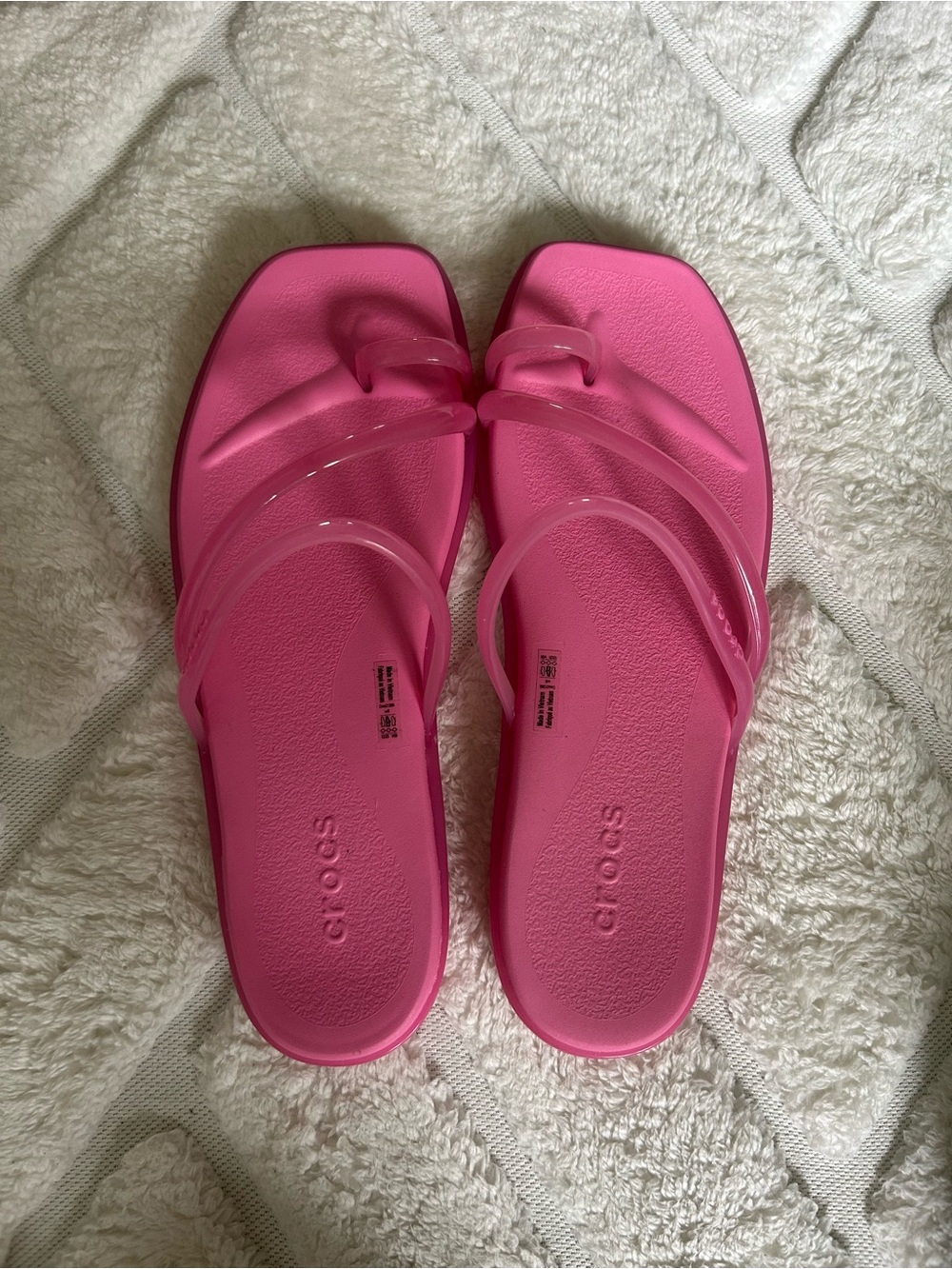 CROCS Miami Jelly Toe Loop Sandals in Pink Lemonade